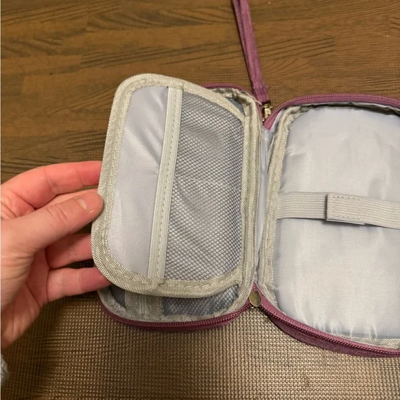 2/$10 Small purple electronics travel bag - Picture 4 of 5
